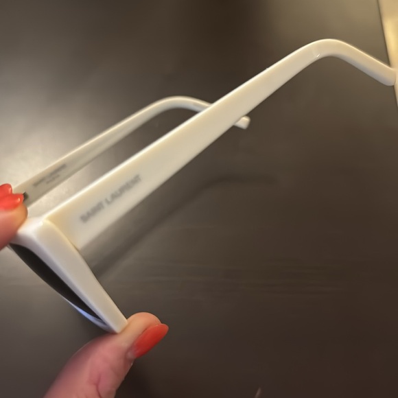 Saint Laurent sunglasses - Picture 3 of 6